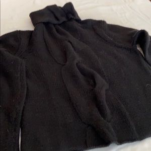 Kenneth Cole sweater